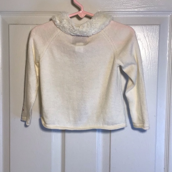 OshGosh B’gosh Girl’s Cream Colored Sweater with Faux Fur Size 24 months - Picture 2 of 9